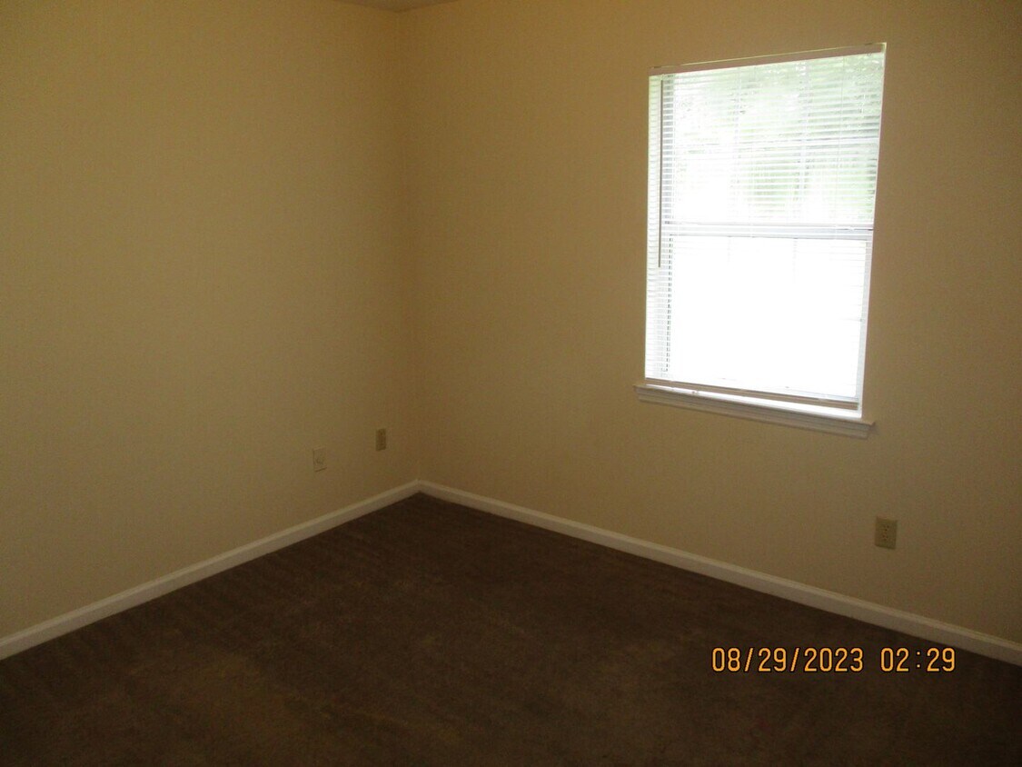 Foto del edificio - 332 Station Crossing Dr