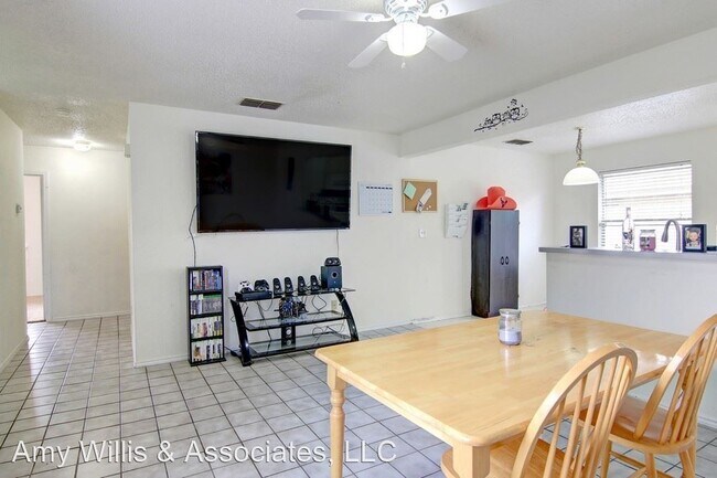 Building Photo - 3 br, 2 bath House - 7837 Wolverine