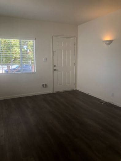 Building Photo - 2417 Arizona Ave