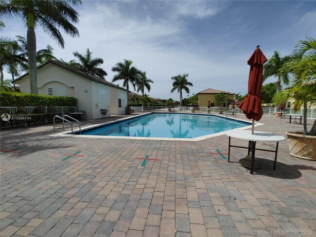 Foto del edificio - 11601 NW 89th St