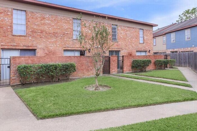 Foto del edificio - 14250 Kimberley Ln