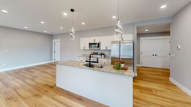Photo - 1209 Hedge Ave Townhome
