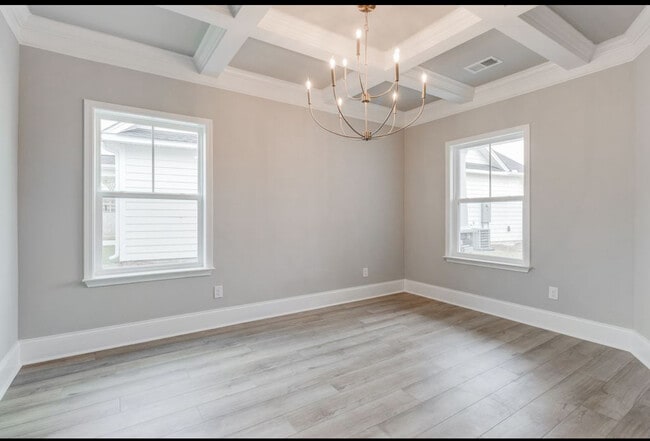 Building Photo - 5001 Lincoln Reece Ln