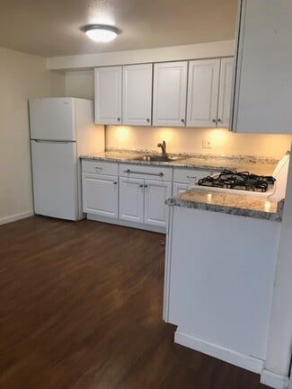 Building Photo - 1837 C St