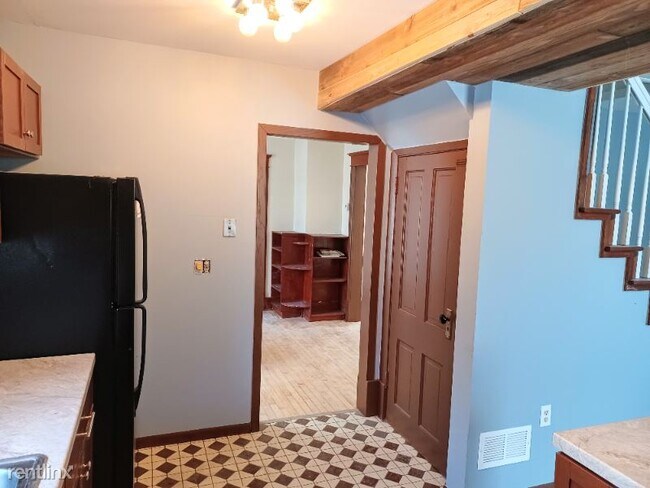 Building Photo - 4 br, 1.5 bath House - 4619 Camden Ave N