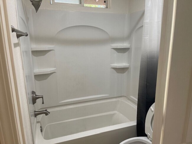 Building Photo - Nicely updated Three bedroom Two Bath House