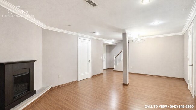 Photo du bâtiment - 44 Guildcrest Dr