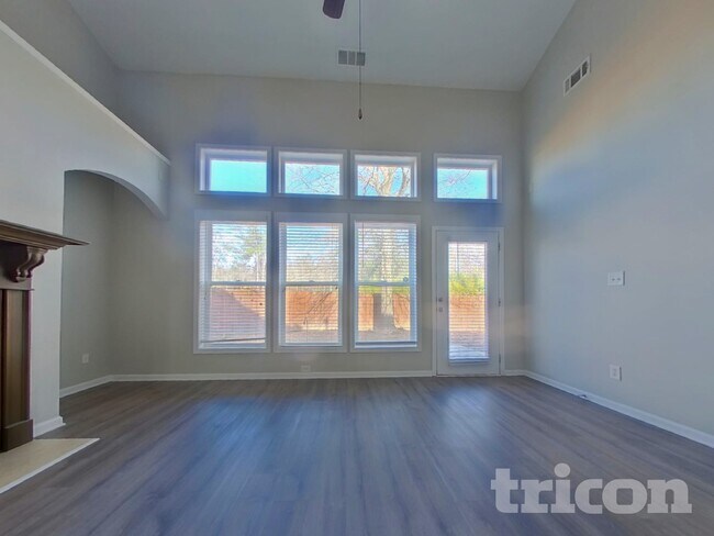 Foto del edificio - 3427 Harvest Ridge Ln NE