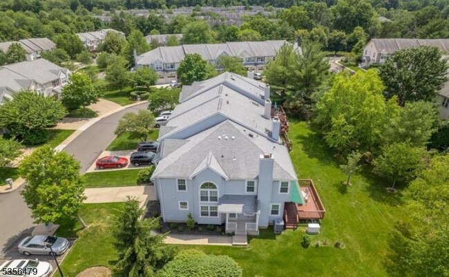 Building Photo - 105 Castleton Rd