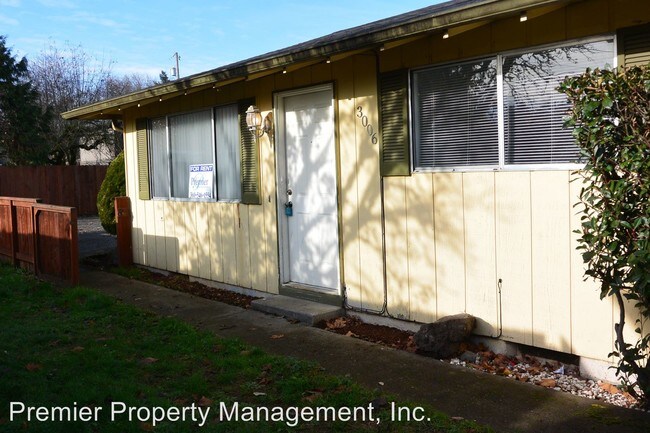 Building Photo - 3004 Fairmount Ave