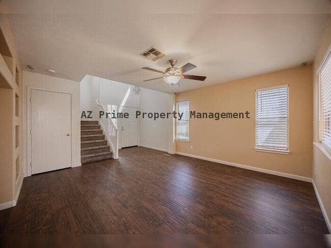 Foto del edificio - 12859 W Cambridge Ave