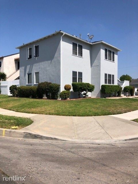 Primary Photo - 10043 S Wilton Pl