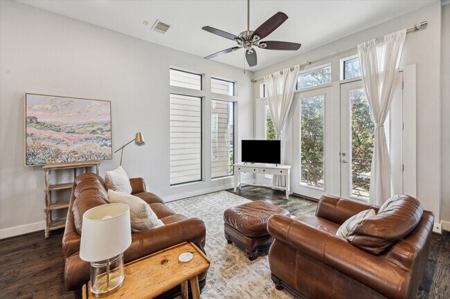 Foto del edificio - 2118 Sabine St