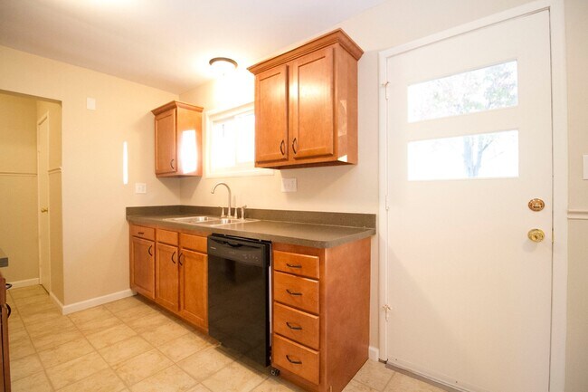 Foto del edificio - 8253 Erie St