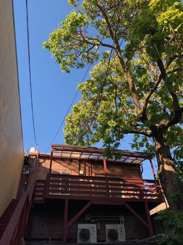 Primary Photo - 241 SW G St