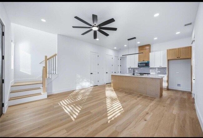 Foto del edificio - 4429 Aledo St