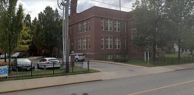 Building Photo - 6900 Harvard Ave