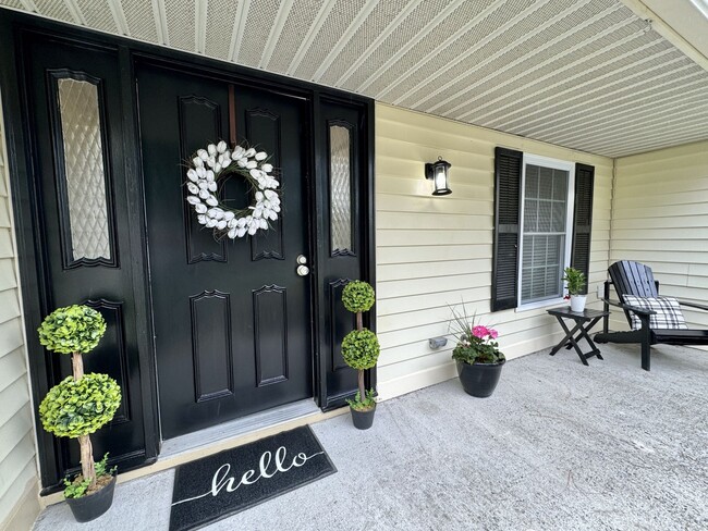 Foto del edificio - READY 05-15-25!! Ranch Home w/2-Car Garage...