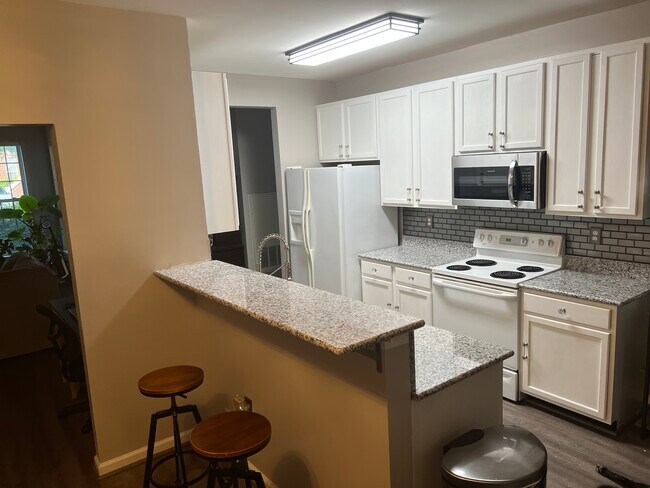 Building Photo - 52 Harbour Heights Dr