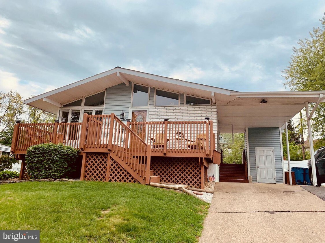 Foto principal - 920 Naudain Ave