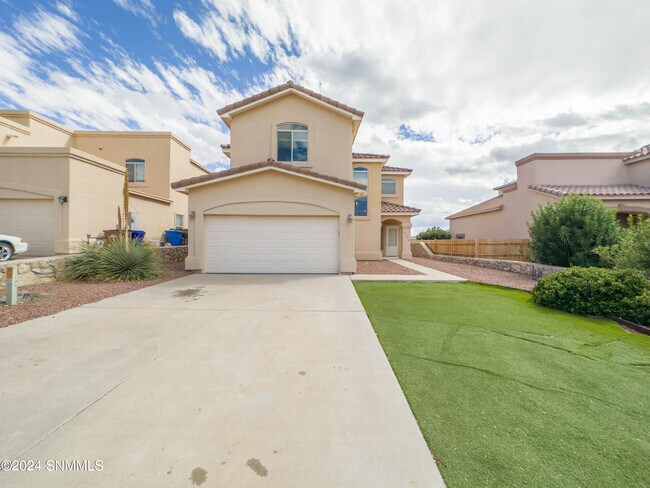 Building Photo - 3742 Piedras Negras Dr