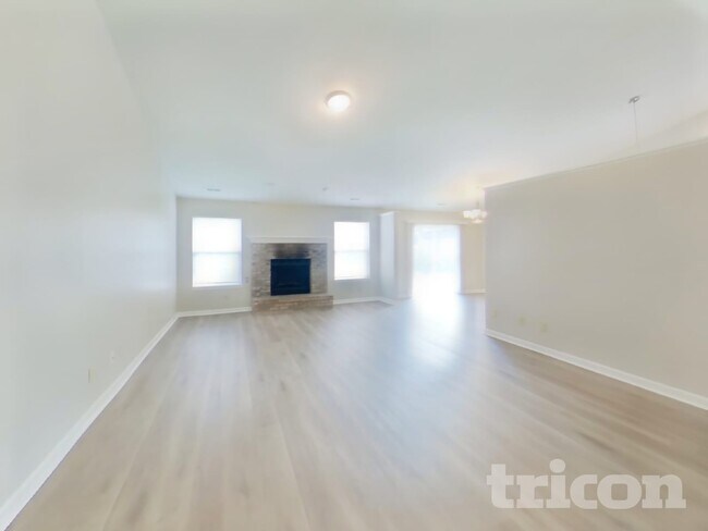 Building Photo - 903 Moonlight Ct