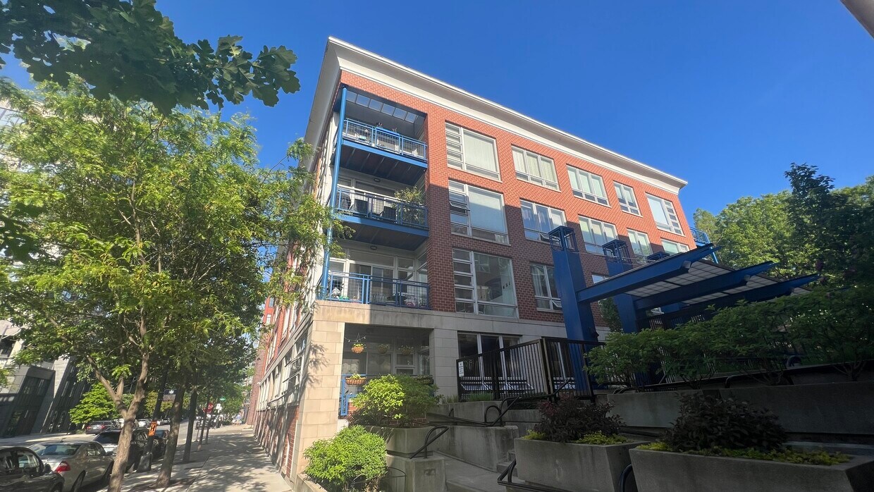 Primary Photo - 1141 W Washington Blvd