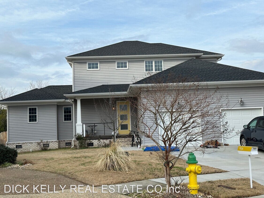 Foto principal - 4 br, 4 bath House - 9534 Bay Point Drive