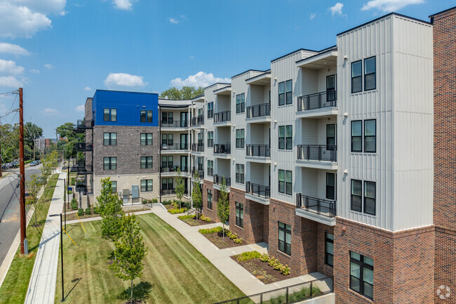 Building Photo - Cherry Oak Apartments