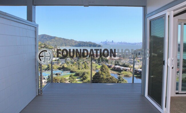 Building Photo - Stunning 2-bed View Condo above DT Tiburon...