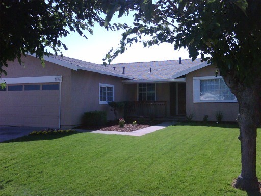 Building Photo - Cute 4 Bedroom Home Suisun City