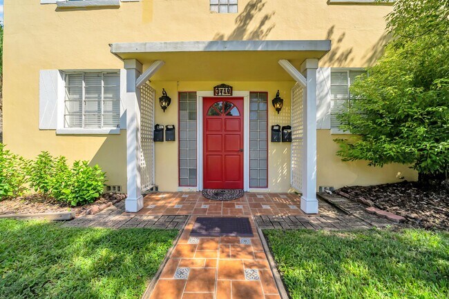 Foto del edificio - 3417 W San Juan St