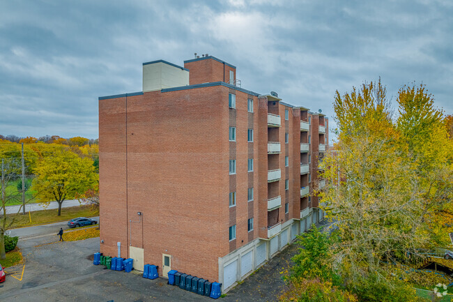 Building Photo - Sharon Garden Suites