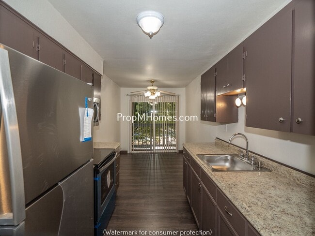 Photo - 5008 SE Woodward St Apartment