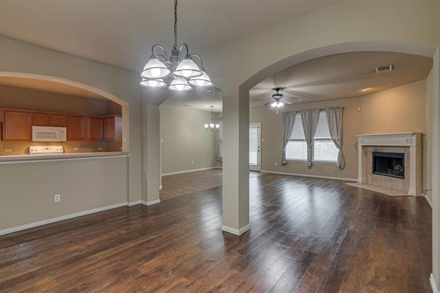 Building Photo - 4513 Grassy Glen Dr