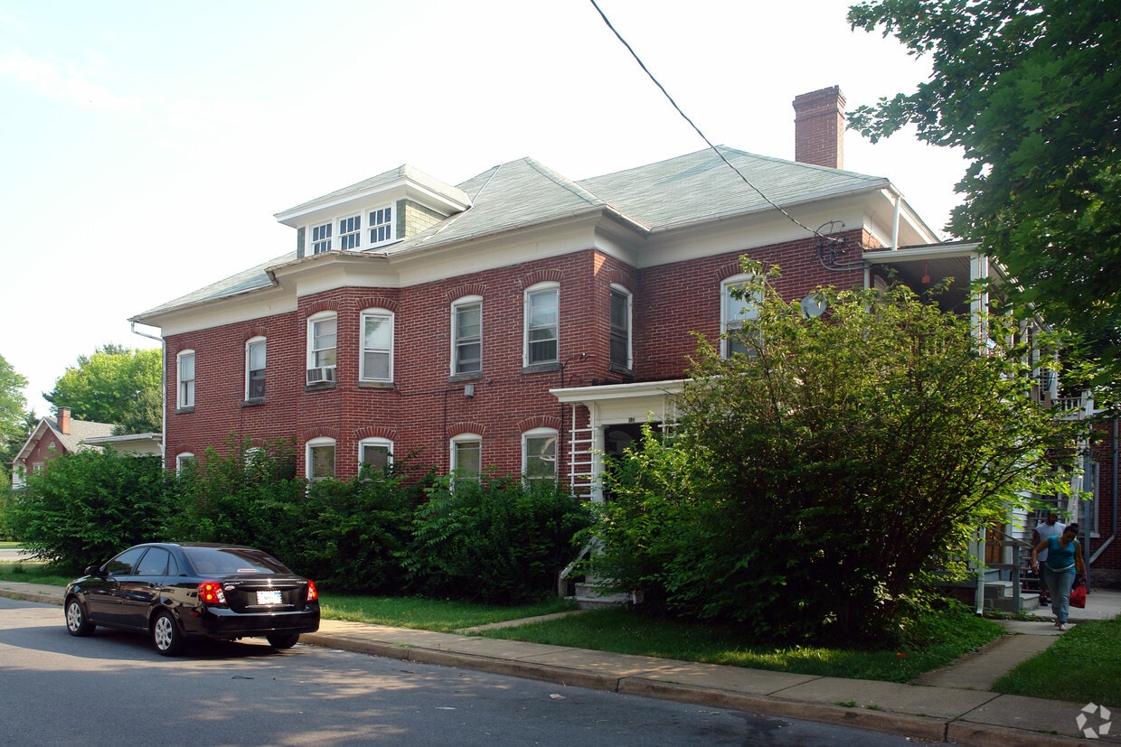 900 Hamilton Blvd, Hagerstown, MD 21742 Apartments in Hagerstown, MD