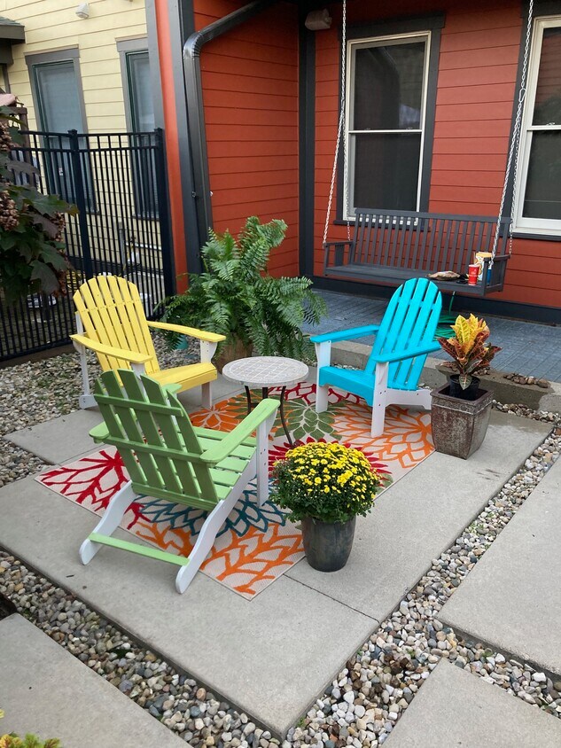 PATIO ACONDICIONADO - 2453 N Delaware St