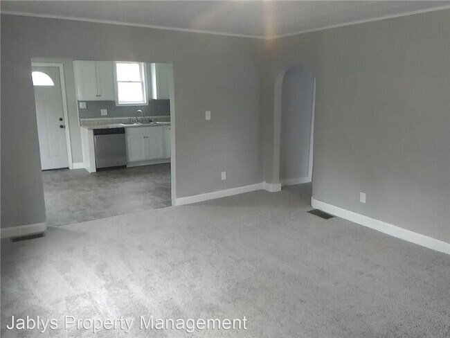Foto del edificio - 2 br, 1 bath House - 104 Morton St