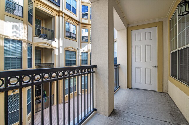 Foto del edificio - 7575 Kirby Dr