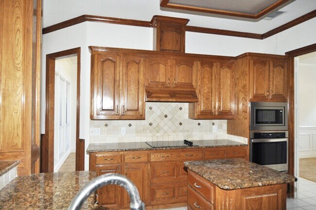 Foto del edificio - 6504 Beddo Ct