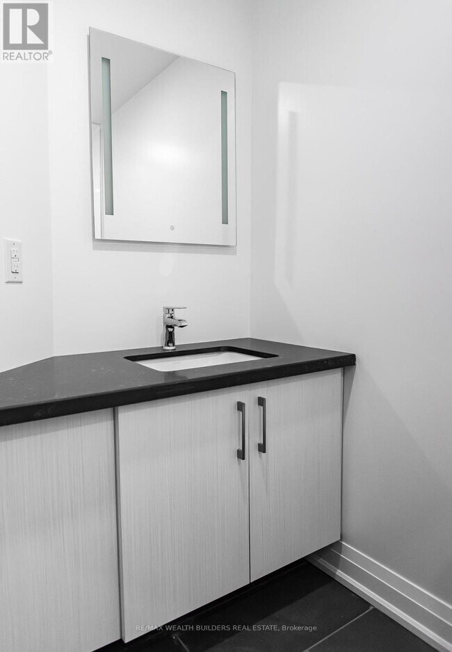 Photo du bâtiment - 219 Jarvis St