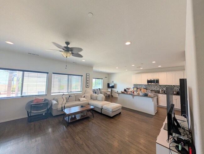 Foto del edificio - Great 3 Bedroom Home in Fallbrook!