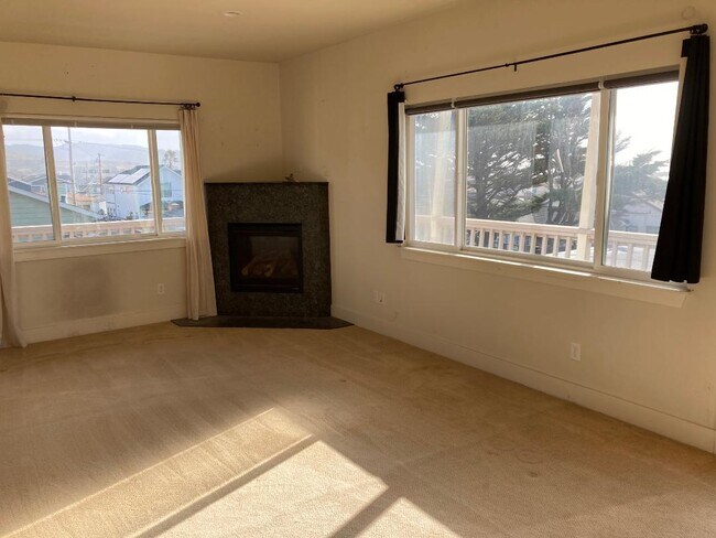 Building Photo - 62 Santa Maria Ave
