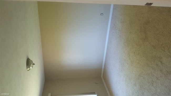 Foto del edificio - 9631 Little Creek Ct
