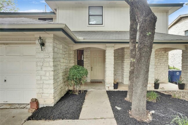 Building Photo - 8131 Ceberry Dr