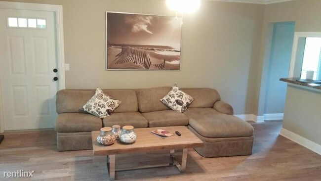 Foto del edificio - 2 br, 1 bath  - 45 SE 7th Ave