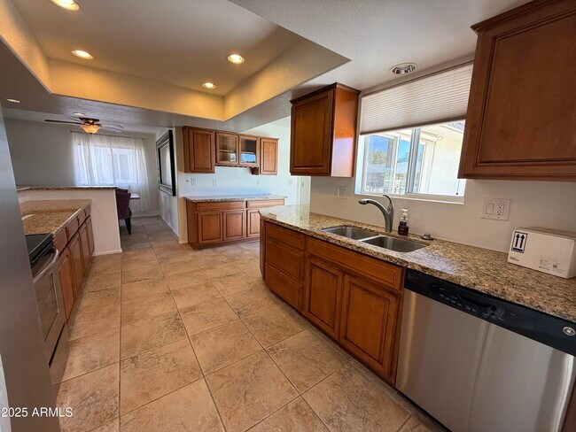 Foto del edificio - 10416 W Prairie Hills Cir