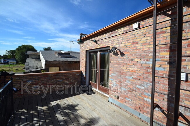 Building Photo - 540 N 600 W