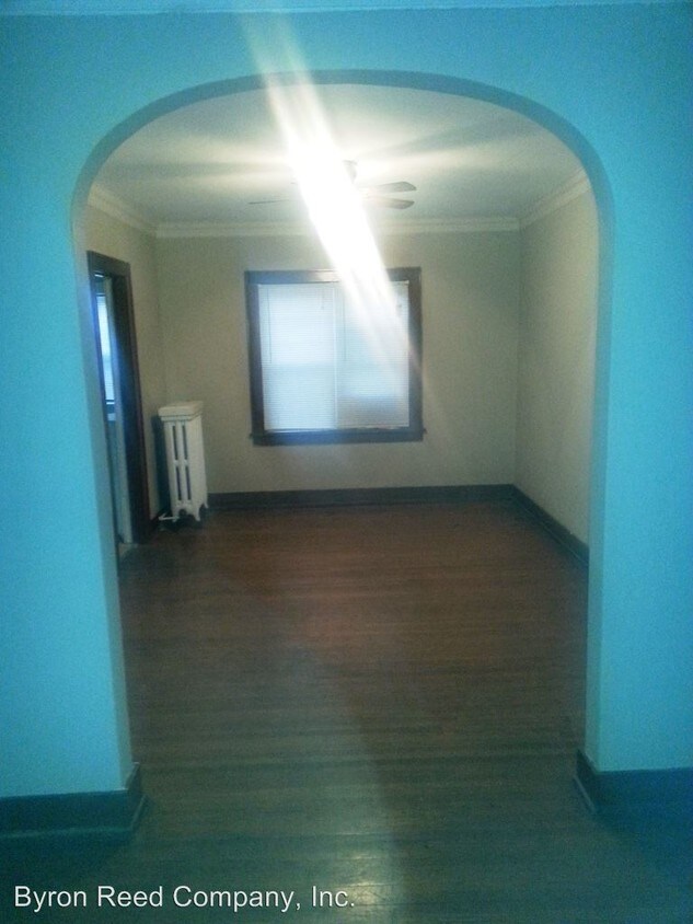 Building Photo - 3716 Dodge St