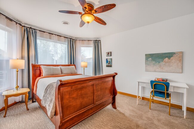 Foto del edificio - 1400 College Ave